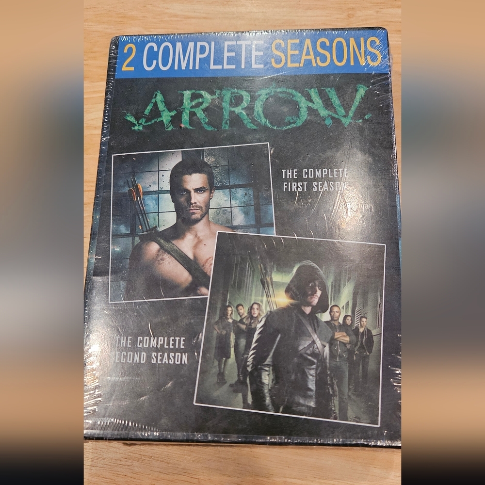 ARROW - 2 COMPLETE SEASONS